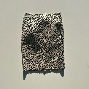 LOFT NWT Black and  White Leopard Pencil Skirt Size 0